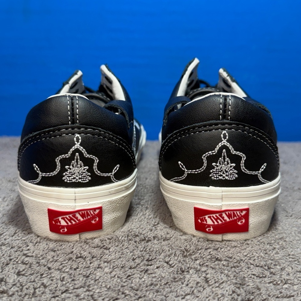 Vans old skool vlt lx
X Shane Gonzales
Brand new - Picture 4 of 5